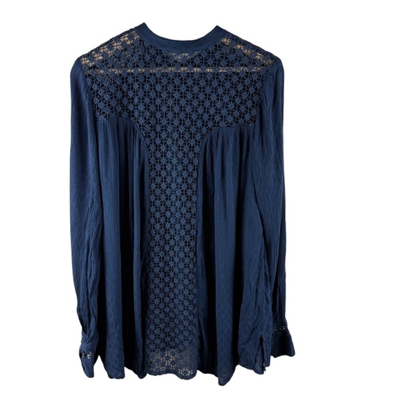 FREE PEOPLE The Best Blouse Navy Crochet Long Sleeve Top Medium New - Picture 4 of 12